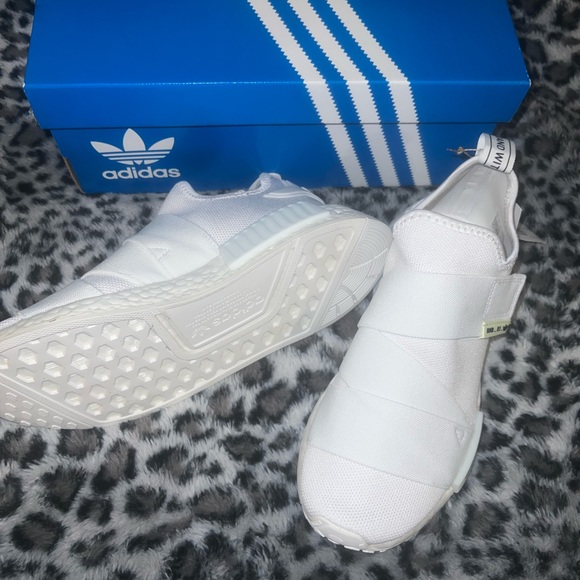 Women’s adidas shoes - Picture 2 of 2